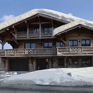 chalet-de-latray-1066.hotels-rhonealpes.com/
